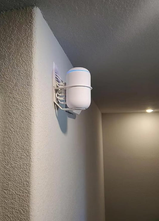 Ubiquiti UniFi Wall Mount for Dream Machine UDR7 & UDM-US, Heavy Duty Metal - Image 2
