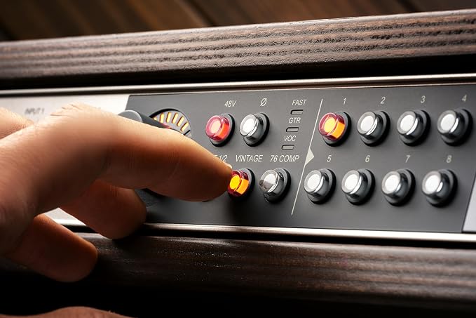 Universal Audio Volt 876 24x28 USB Audio Interface - Image 10