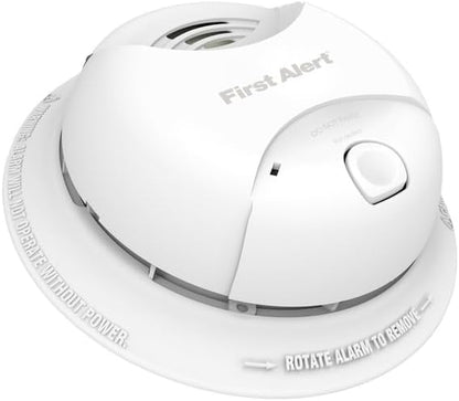 First Alert 0827B Ionization Smoke Alarm by FirstAlert