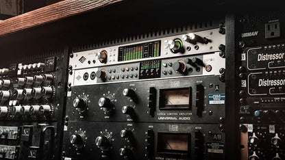 Universal Audio Volt 876 24x28 USB Audio Interface - Image 7