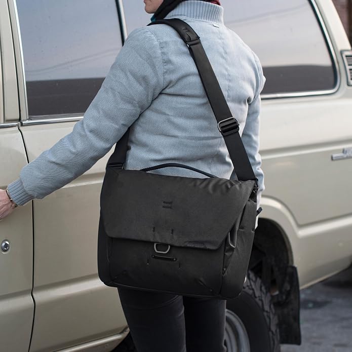 Peak Design Everyday Messenger V3 13L - Image 7