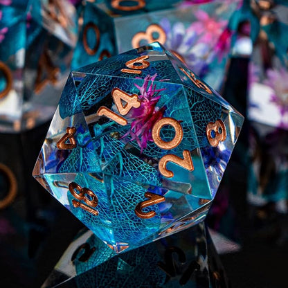 ARUOHHA DND Resin Dice Translucent Sharp Edged Dragons Dice Set - Image 3