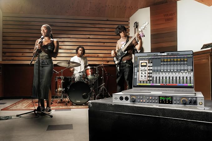 Universal Audio Volt 876 24x28 USB Audio Interface - Image 6