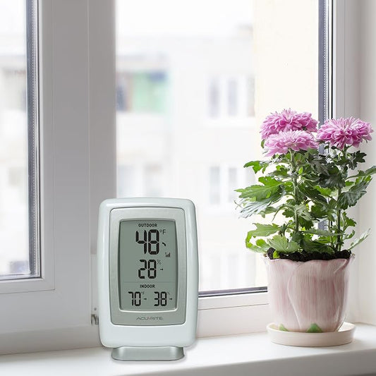 AcuRite 00611 Indoor Outdoor Thermometer - Image 2